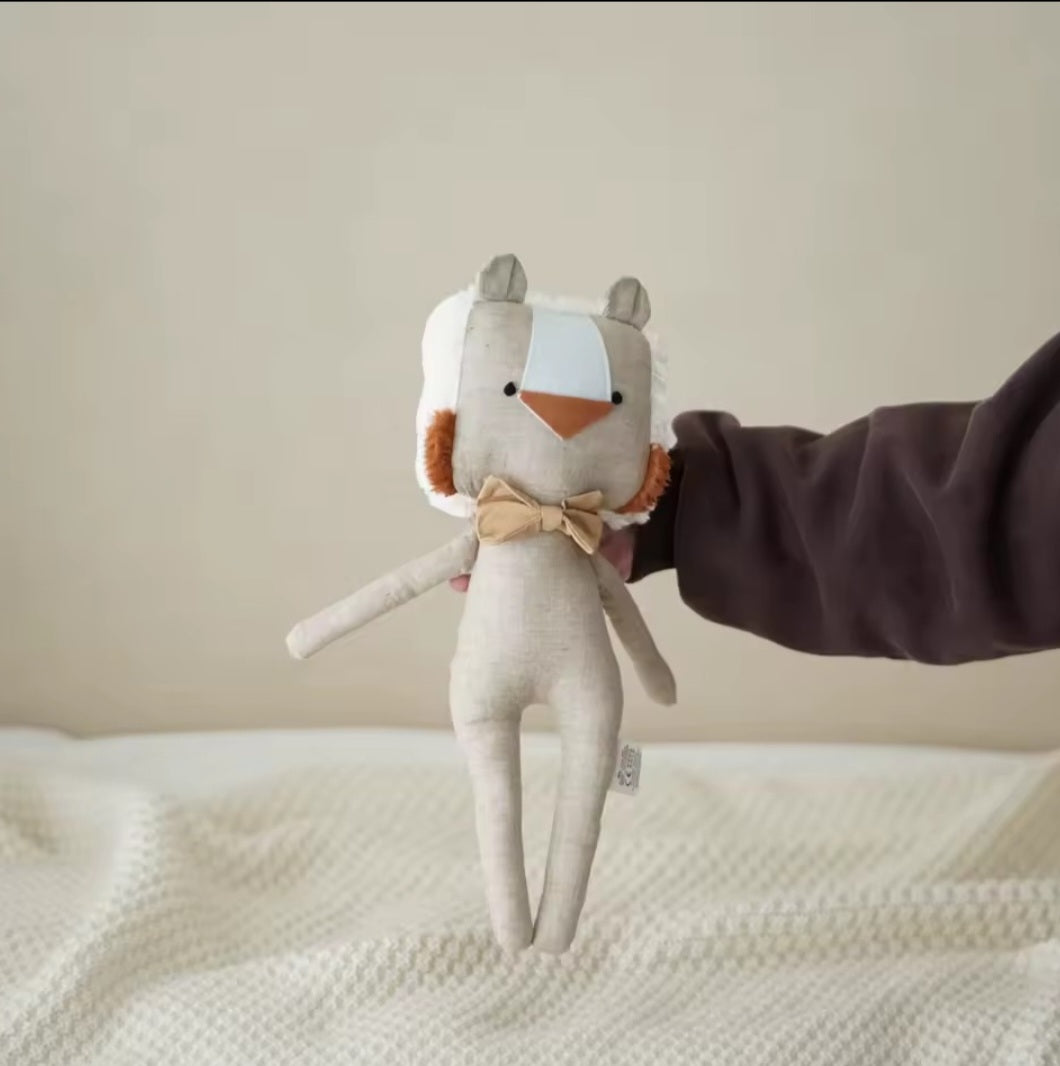 Knuffel- Lionel de Leeuw